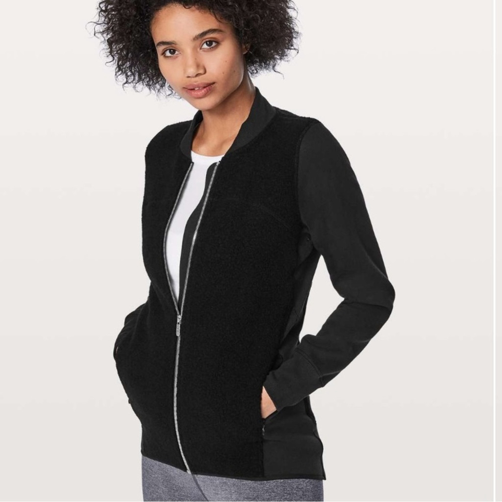 Lululemon Black Stand Out Sherpa Jacket Size 10